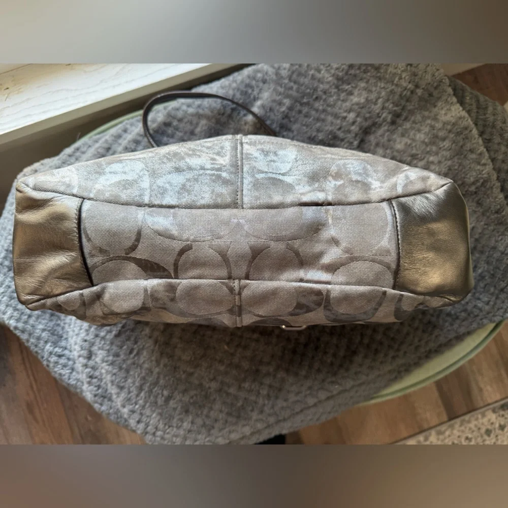 Coach Signature Metallic Silver & Gray Jacquard Shoulder Bag - Picture 6 of 8